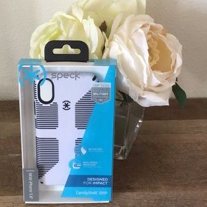 Speck IPhone X Candyshell GRIP case.